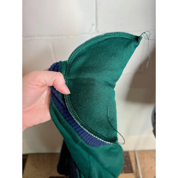 sweatshirt plaid chevron quilted green navy shoulder pads 1980s - Image 9