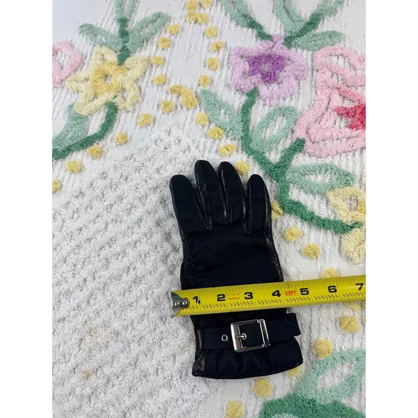 Luxury Italian Leather Cashmere Lined Gloves Black Size 6 1/2 Buckle Accent‎ - Image 5