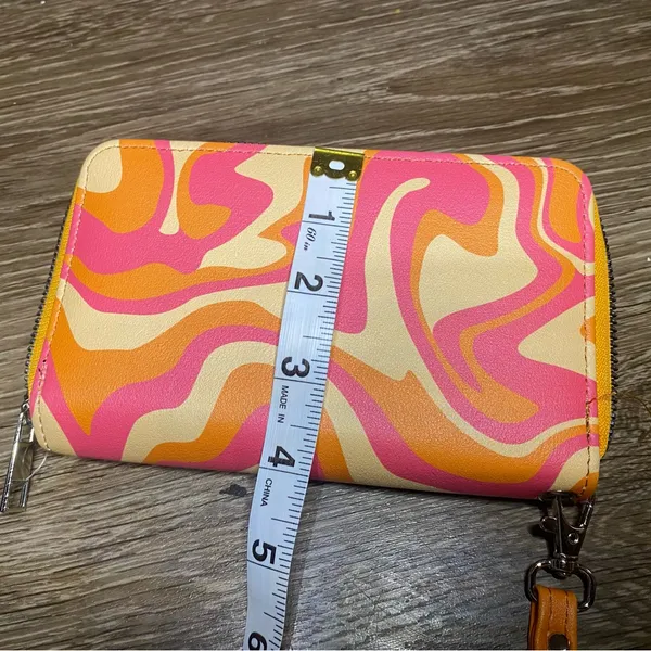 Wristlet - Image 4