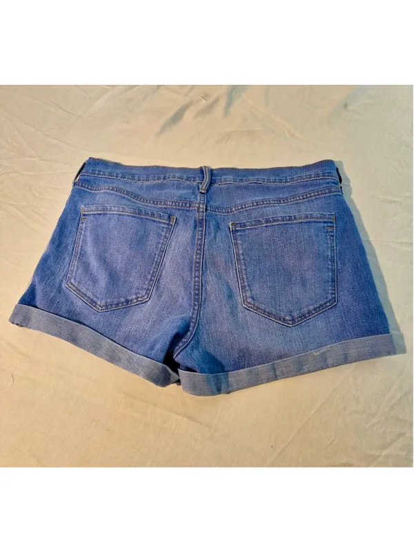Old Navy Women’s 12 Boyfriend Denim Shorts Blue Cuffed High Rise - Image 3