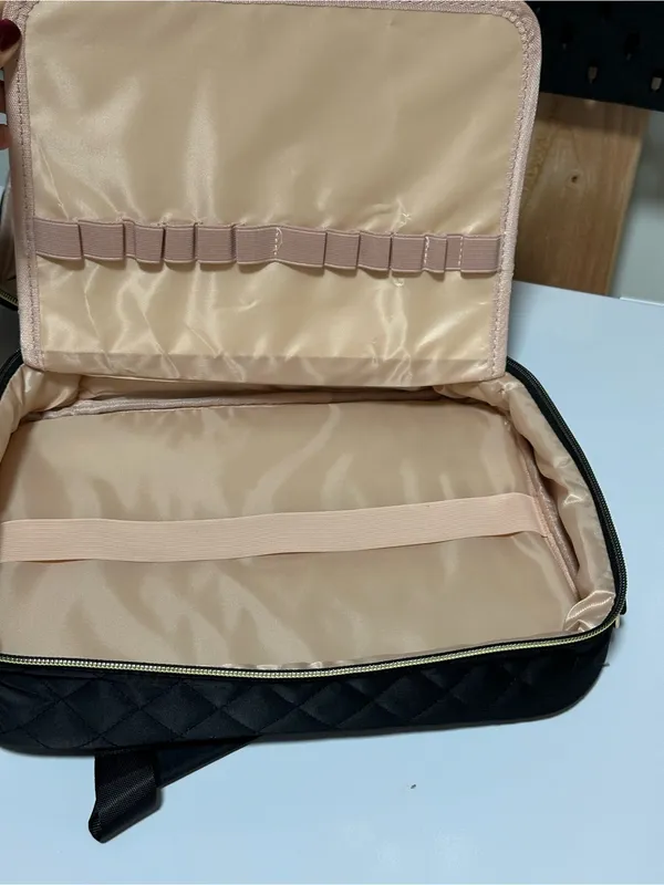 Quilted Black Travel Tote Bag with Gold Zippers - Image 4