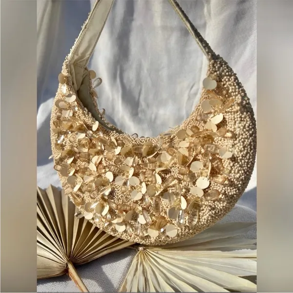 NWT viral bag — Cream beaded embellished bead & sequin purse handbag - Image 5