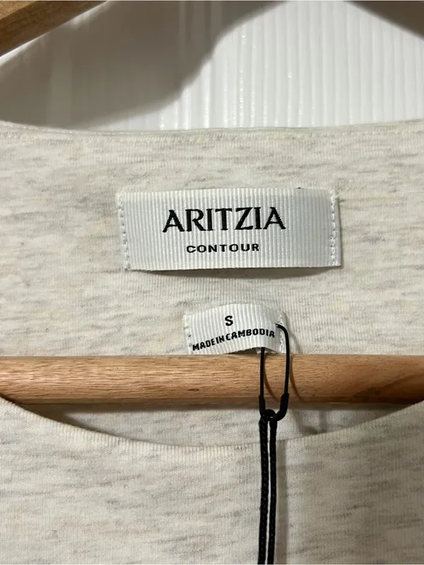 NEW Aritzia Contour Crew Neck Bodysuit Small NWT Oatmeal Heather - Image 3