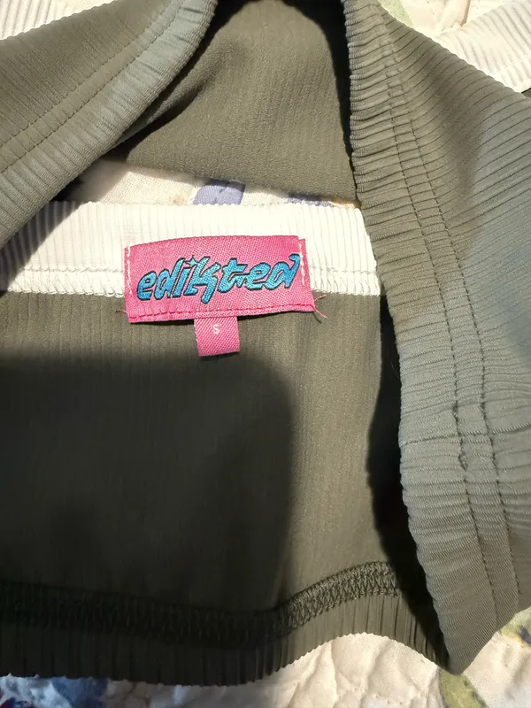 Edikted Crop Top - Image 3