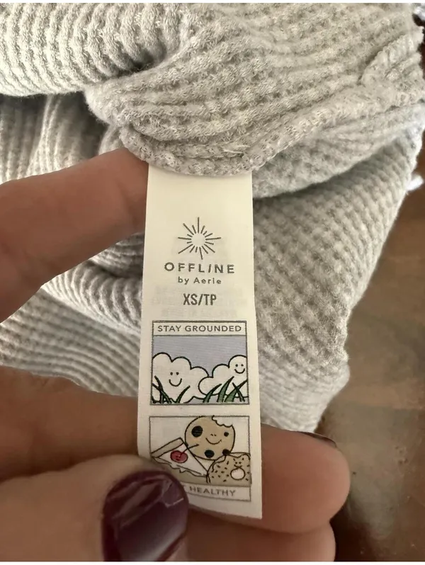 OFFLINE by Aerie Gray Ribbed Henley Long Sleeve Top XS Petite - Image 7