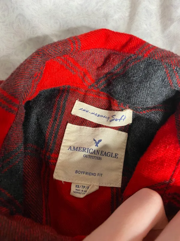 Red and black boyfriend fit flannel - Image 5