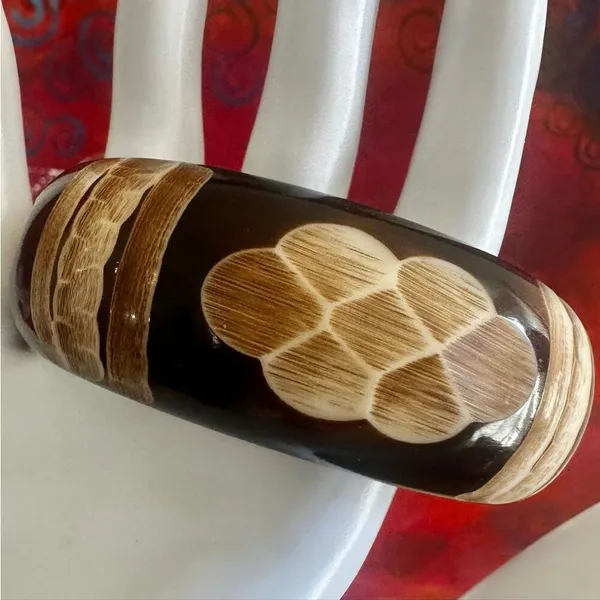 Hand - Image 8