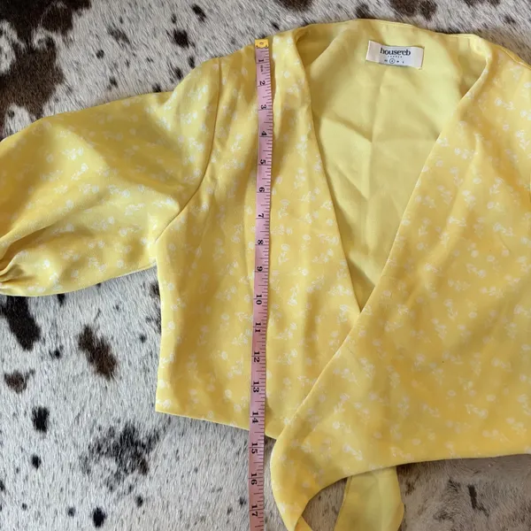 HOUSE OF CB ‎ Alanya Lemon Floral Tie Front Top Size Small - Image 9