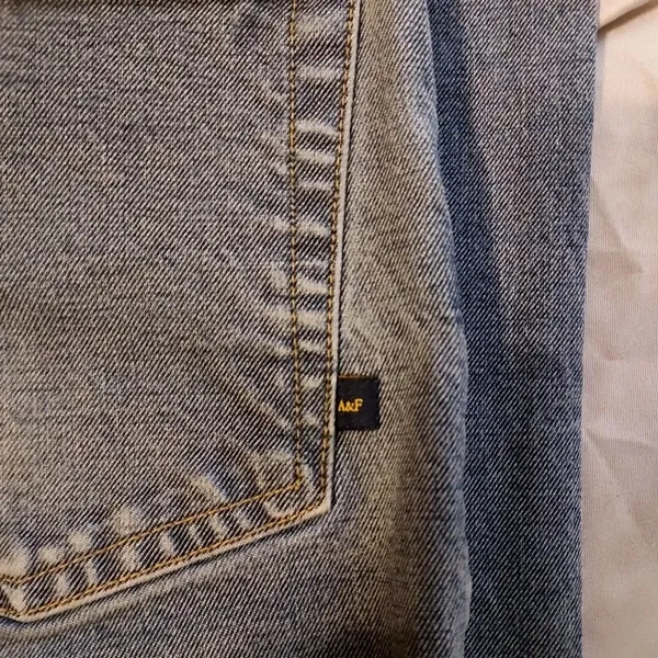 Abercrombie & Fitch light gray Boot Cut Jeans Sz 8 boho festival grunge rock EUC - Image 4