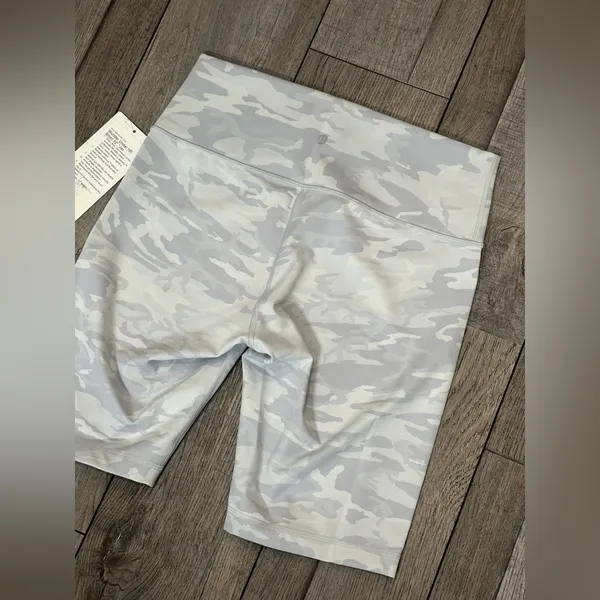 NEW Lululemon Wunder Under Short 10" *Ribbed - Image 2