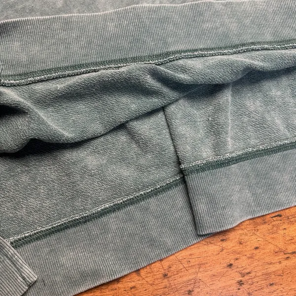 Colsie Sweatshirt‎ Womens Large Green Distressed Crewneck Pullover Lounge Top - Image 3