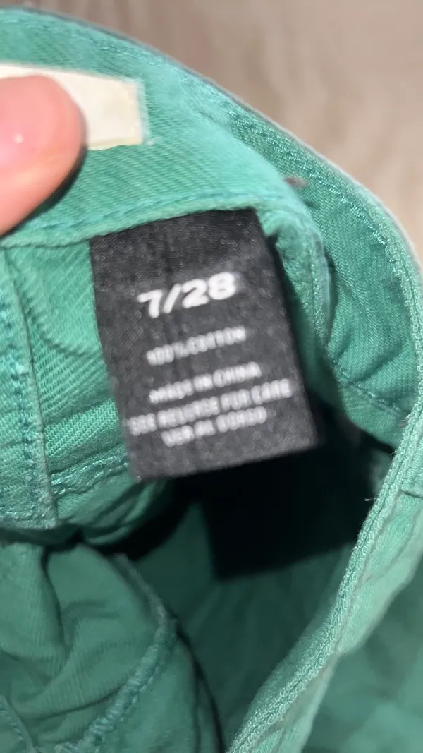 Green Cargo Pants Size 28 - Image 4