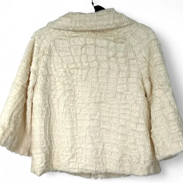 TUMBLEWEED | M | Jacket Coat Fuzzy Furry Cropped Off White Faux Fur Women - Image 3