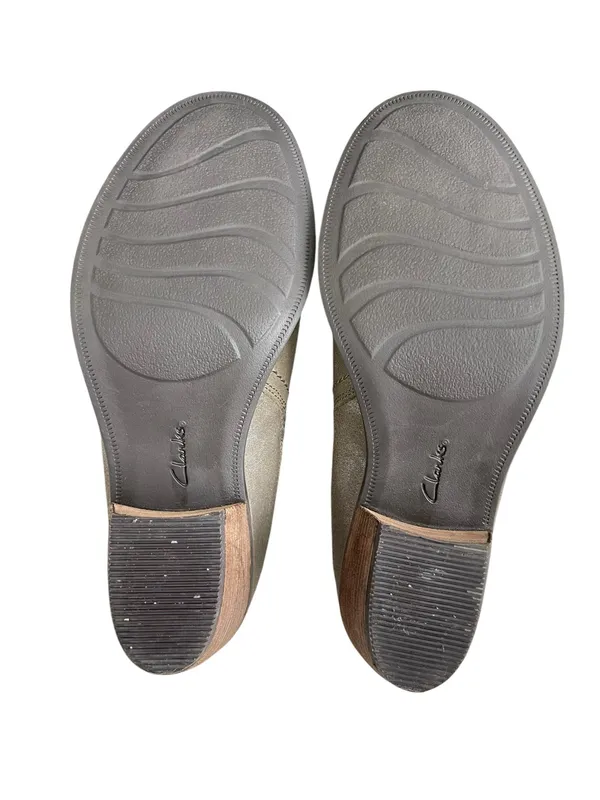 Clarks Neva Lo Taupe Metallic Ankle Leather Booties Women’s Size 8 - Image 7