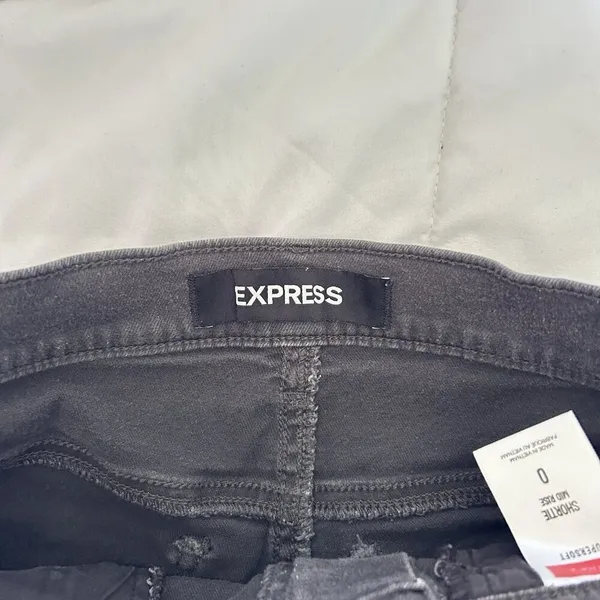 Express‎ Womens 0 Black Denim Shortie Mid Rise Cuffed Shorts Supersoft Stretch - Image 2