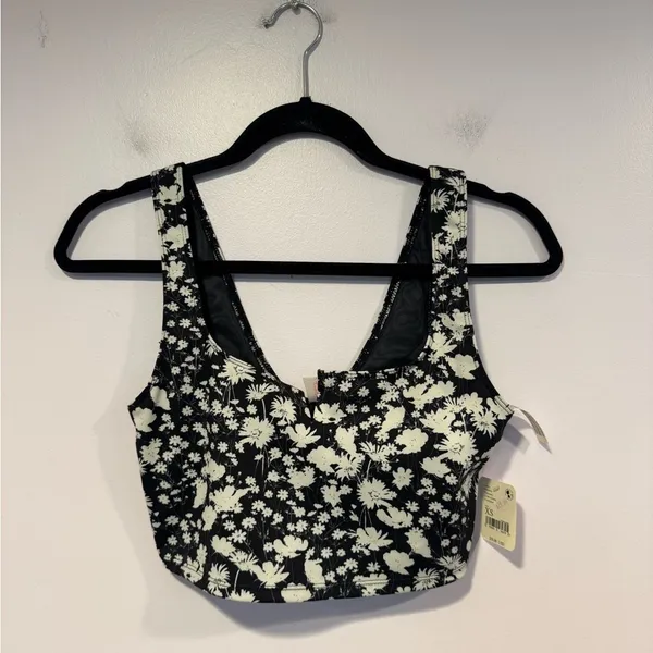 NWT Free People Movement ashford lose control black‎ floral sports bra - Image 2