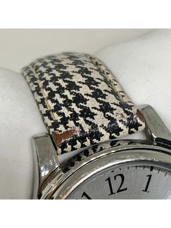 Timex women’s watch silver tone dial 35mm round case Quartz leather running - Image 8
