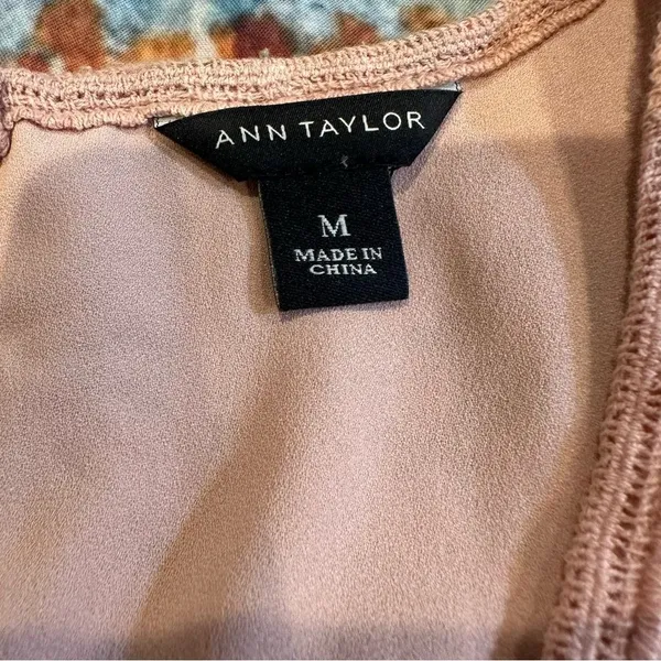 Ann Taylor Lace Sleeveless Top in Beige - Image 11