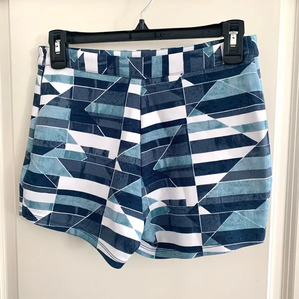 3/$15 Abercrombie & Fitch Abstract Geometric Print Skort in Blue - Image 5