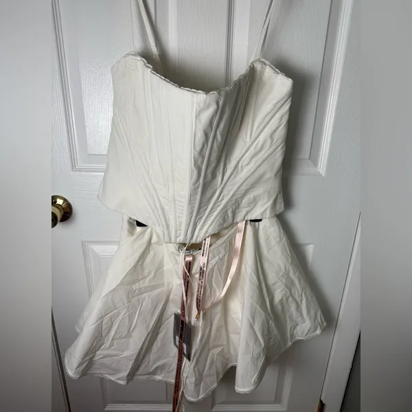 House of CB Cadie White Cotton Corset Top & Celia Built-In Bloomer Shorts Skirt - Image 2