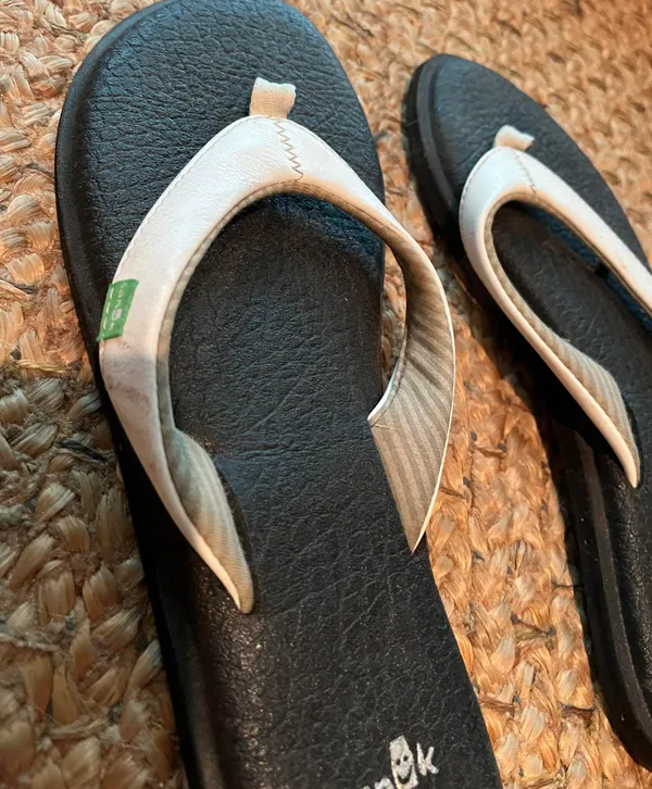 Summer flip flops Black Size 9 - Image 3