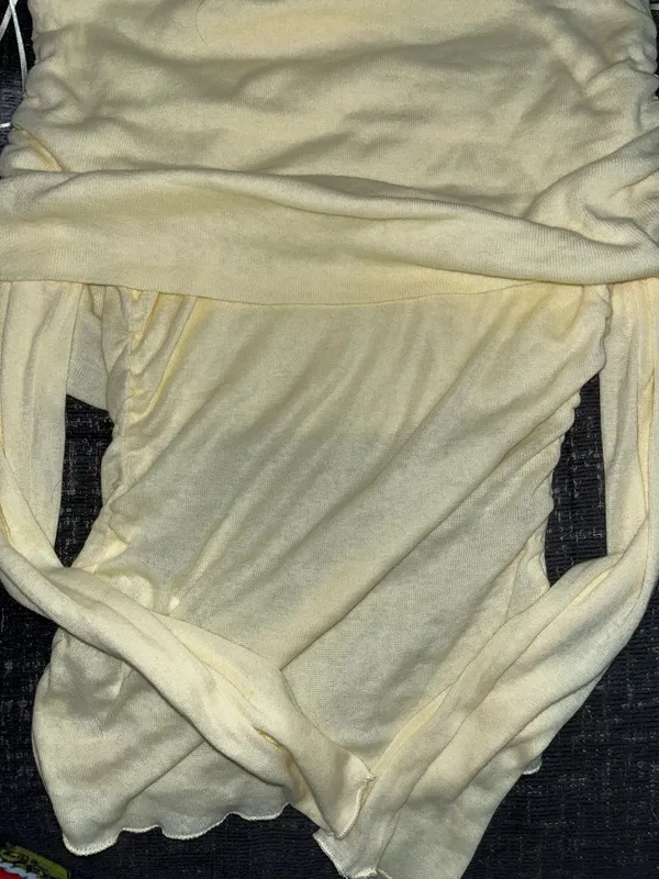 ZARA Butter Yellow Off the Shoulder Long sleeve top - Image 2
