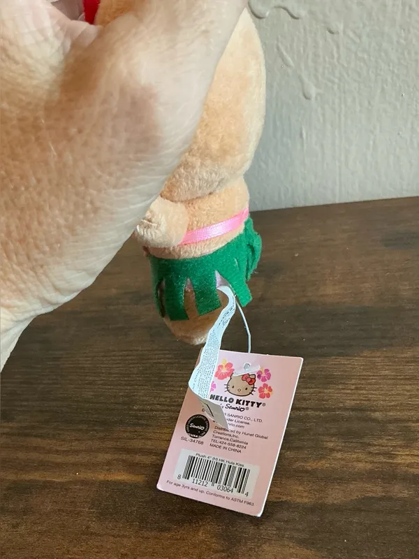 NWT Sanrio 2018 Hello Kitty Sun Kissed 4in. Hawaii Hula Plush Keychain Bag Clip - Image 4