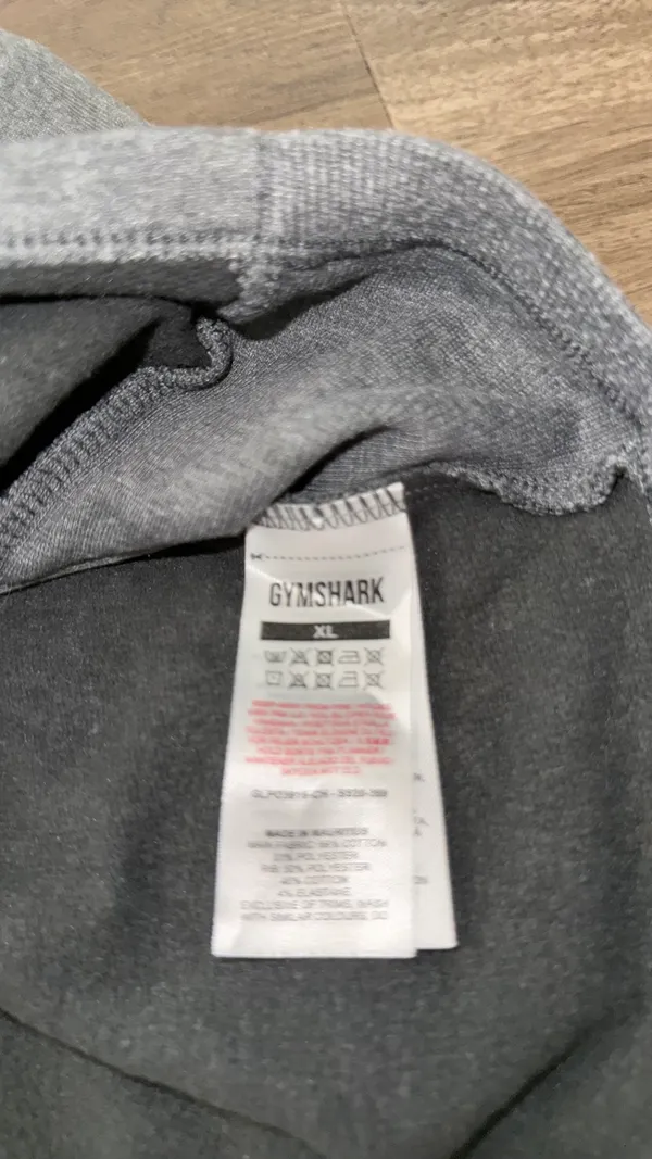 Gymshark Cropped Hoodie - Image 5
