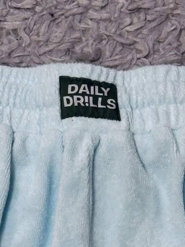 Daily Drills Terry Shorts Malibu M/L Never Worn - Image 3