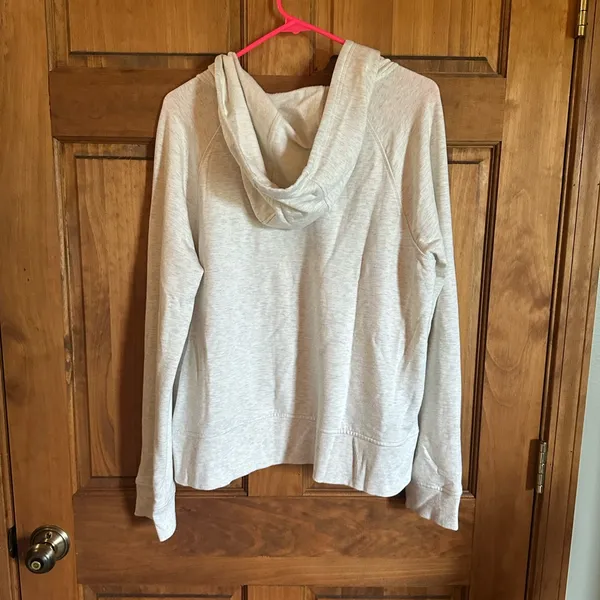 Vineyard Vines Light Gray Hoodie with Pink horse Logo size XL - Image 5