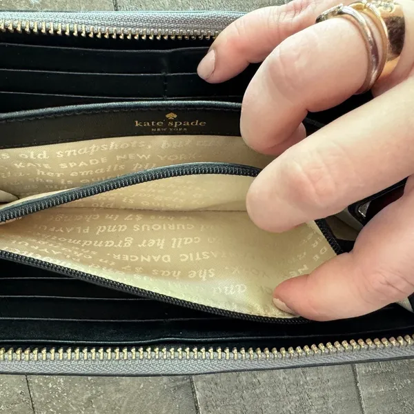 KATE SPADE Large Bifold Wallet- Black‎ Silver Leather Zipper Closure - Image 8