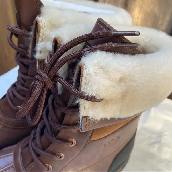 ugg boots size 6 butte ii cwr - Image 8