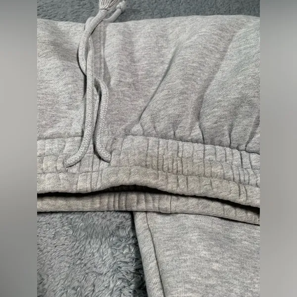 Aritzia TNA sweatfleece Gray Jogger Sweatpants boyfriend fit small - Image 12