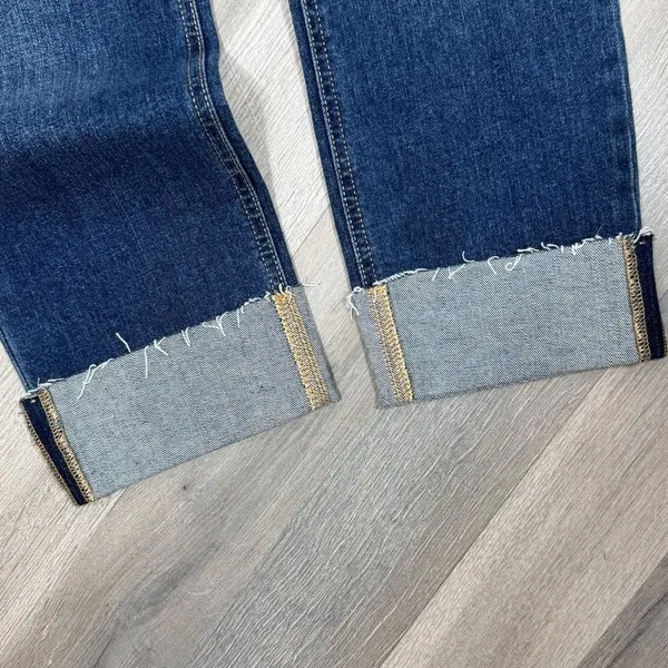 Old Navy Jeans Women Size 6 Blue Mid Rise Boyfriend Cuffed Hem‎ Crop Distressed - Image 8