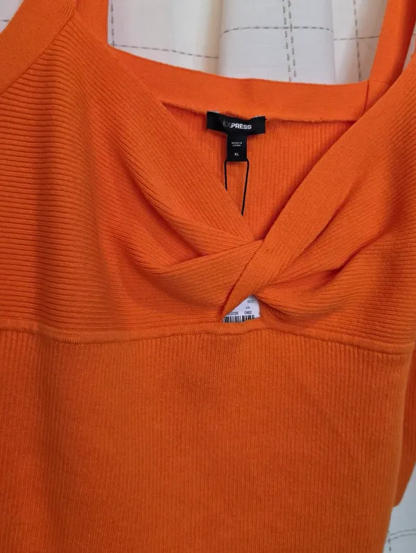 Express Ribbed Twist Front Cutout Sweater Tank - Image 3