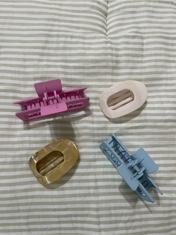 Large Claw Hair Clips and Flat Round Hair Clips Bundle Variety Pack - Image 4