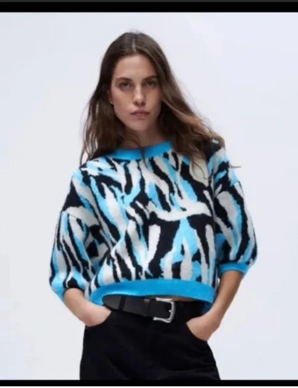 ZARA Black and Blue Zebra Print Sweater - Image 2