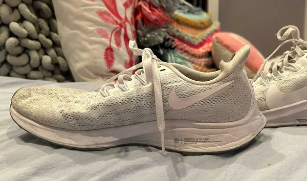 Nike Running Sneakers - Image 3