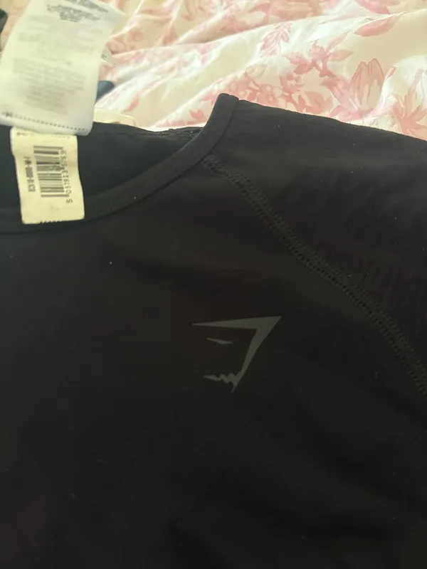 Gymshark Long Sleeve Crop Top - Image 4
