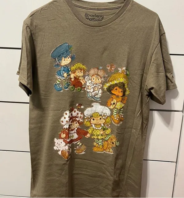 Strawberry Shortcake Characters Tee Size M - Image 2