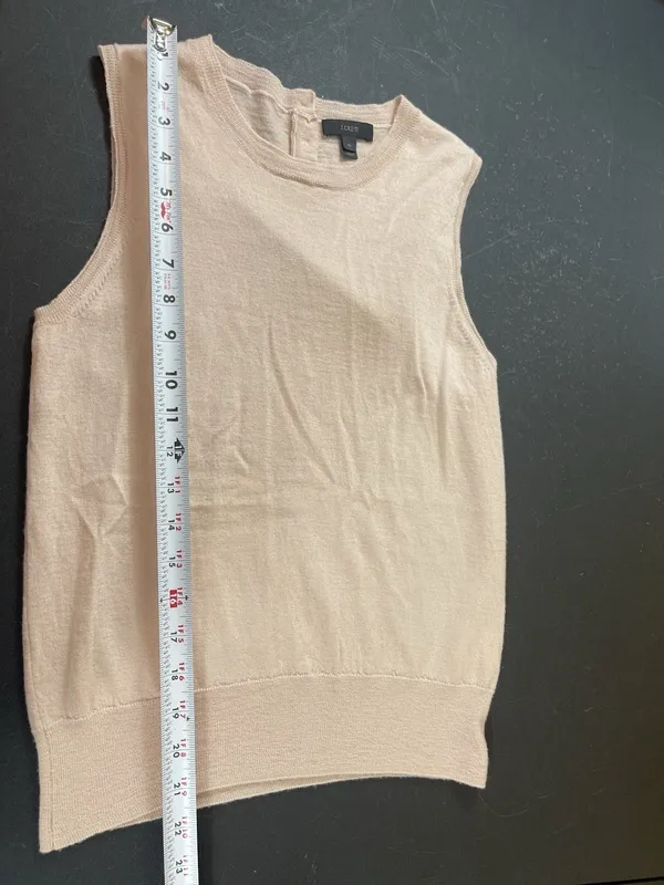 J. Crew 100% Merino Wool Sleeveless Sweater Shell Top Blush Minimalist Preppy M - Image 9