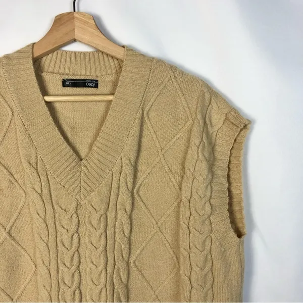 Boutique Dazy Light Brown‎ Cable Knit V-Neck Sleeveless Sweater Vest L - Image 4