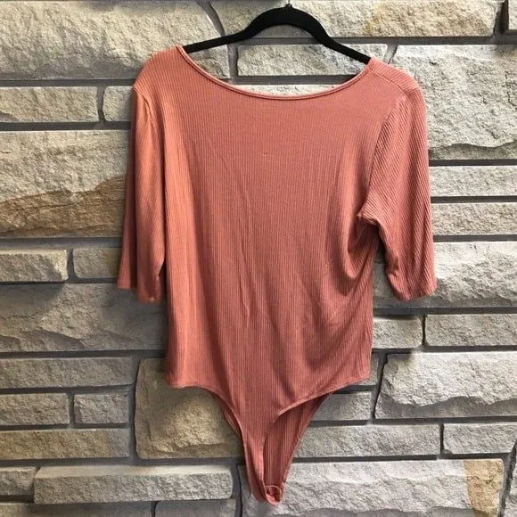 American Eagle Soft & Sexy Ribbed Short Sleeve Thong Bodysuit Rust large - Image 2