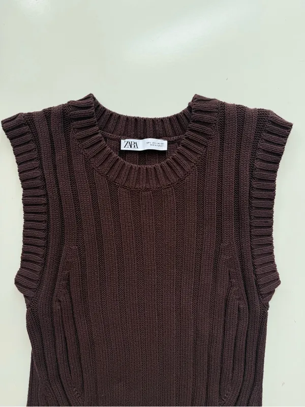 Zara Chocolate Brown Ribbed Sweater Vest Size Large - Image 2