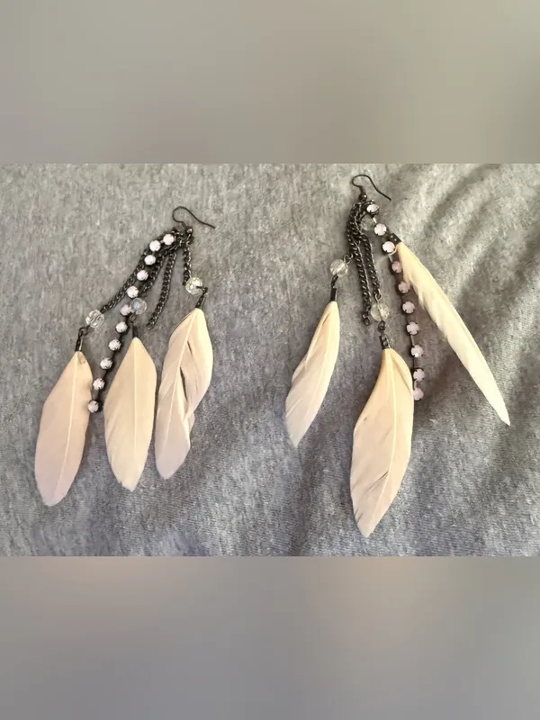 Boho Feather Dangle Earrings — Blush Pink Feathers & Rhinestones - Image 3
