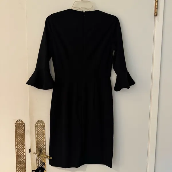 Donna Morgan Crew Neck Bell Sleeve Solid Crepe Black Cocktail Dress NWOT size 2 - Image 7