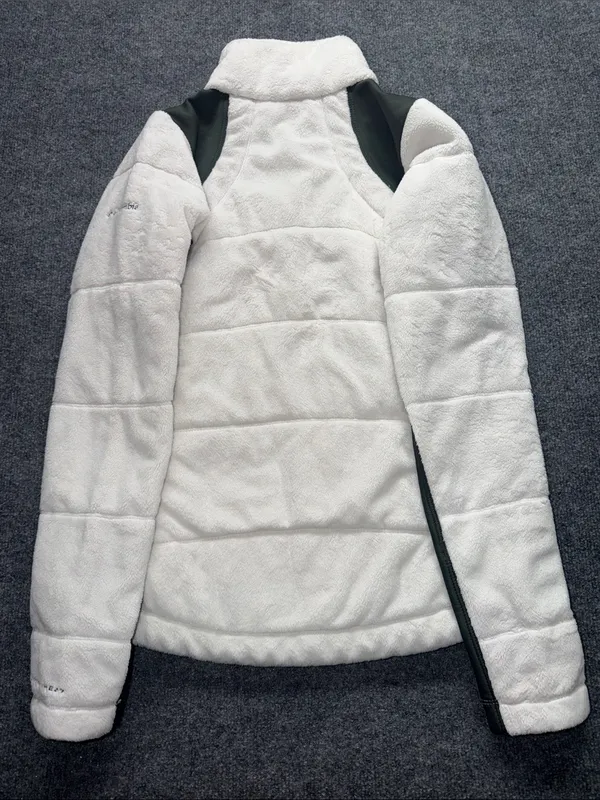 Columbia Off-White and Olive Green Omni-Heat Women's Puffer Fleece Jacket - Image 4