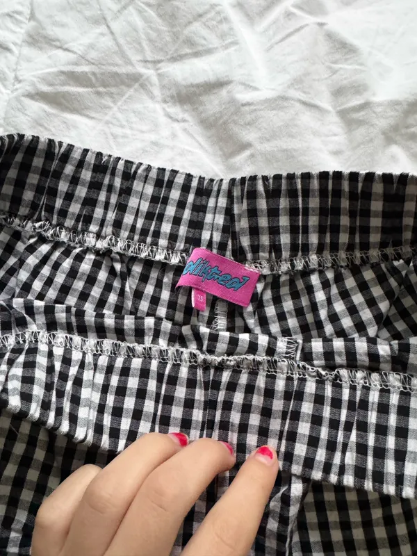 Edikted Gingham Boxer Shorts - Image 3