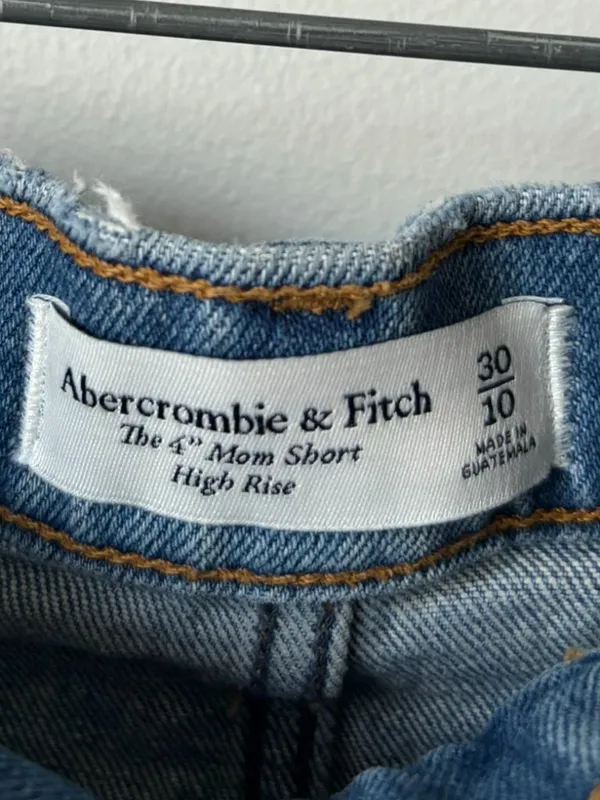 Abercrombie & Fitch The 4" Mom Short High Rise Women's 30 - Image 4