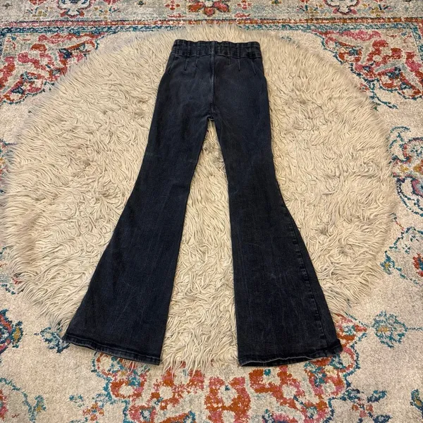 Free People we the free bellbottoms size 28 - Image 5